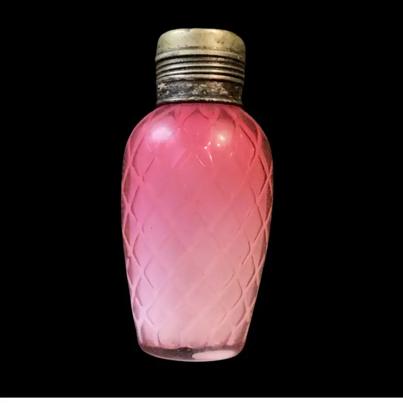 Antique Victorian Era Pink Sugar Shaker/Muffineer With Metal Lid Diamond Quilting