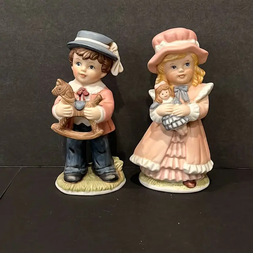 HOMCO Children With Toys 1419