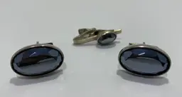 Vintage Unbranded Silver Tone Black Faux Gem Cufflinks and Tie Clip Set