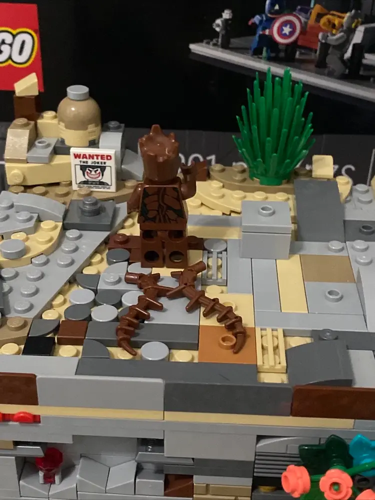 LEGO Super Heroes Marvel Thor's Weapon Quest 76102 - Groot -  sh501 W/ Vines