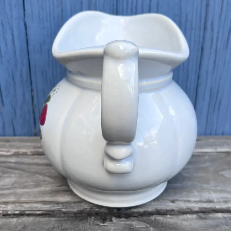 McCoy Vintage Ceramic Pottery Strawberry White Water Pitcher 7515 USA