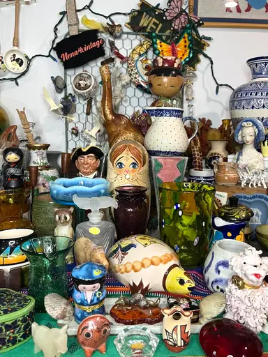 ✨Touchdown🏉Score With My Vintage Decor✨