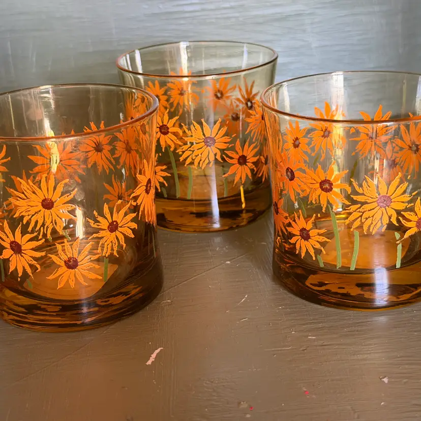 3- Vntage Amber Glasses Yellow Flowers Juice 3.5"
