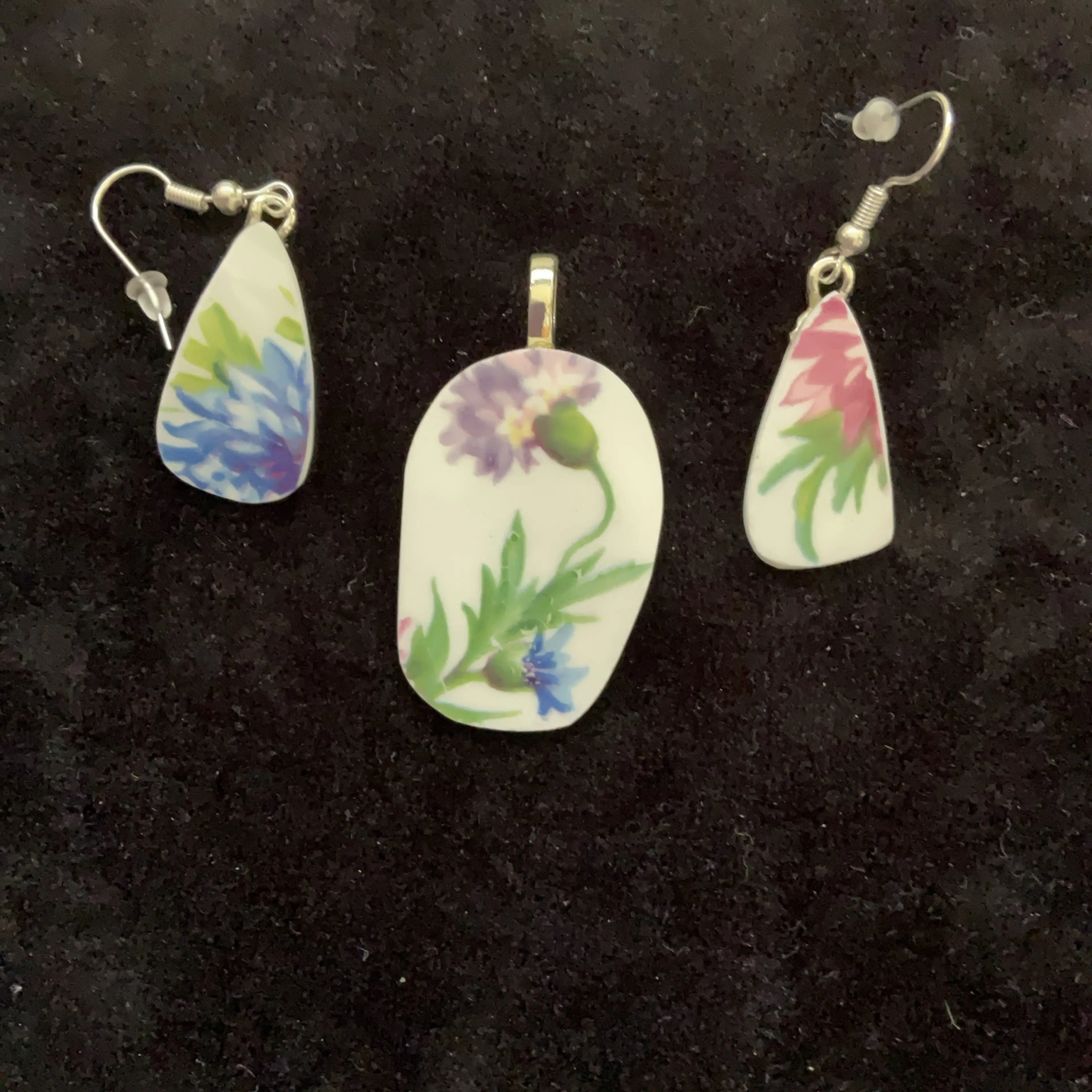 Image 1 of 2