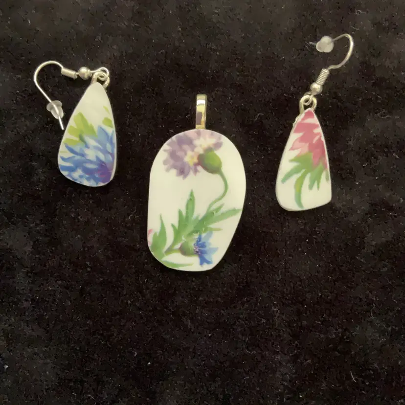 Broken Teacup Jewelry Set - Flower