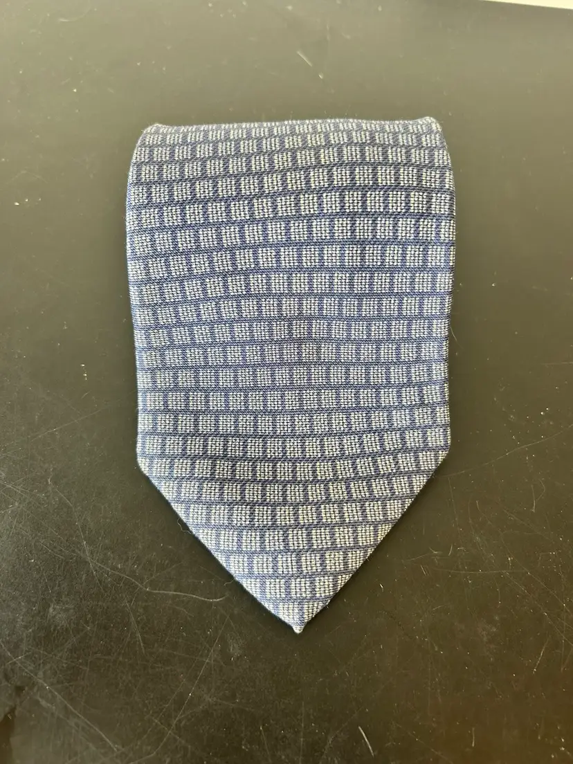 Perry Ellis Blue Gray Tie EUC 100% Silk