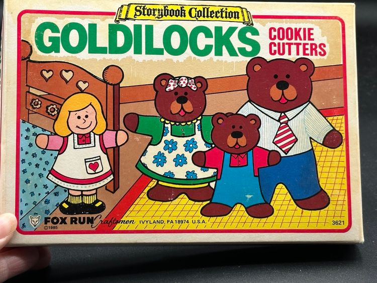 1985 GOLDILOCKS Cookie Cutters Storybook Collection Set of (4) Fox Run Vintage