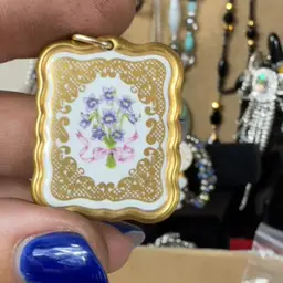 Jewelry as shown #081 - Jewelry as shown #081