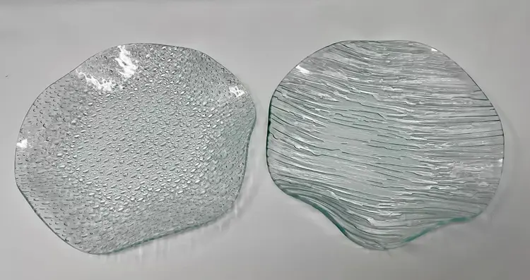 Set of 4 Art Deco Style Light Green Glass Textured Dinner Plates, Scalloped & Ruffled Edges, 9”