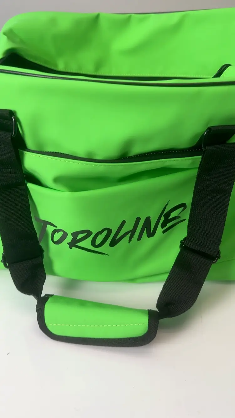 Toroline Duffle Bag Full Of Strings