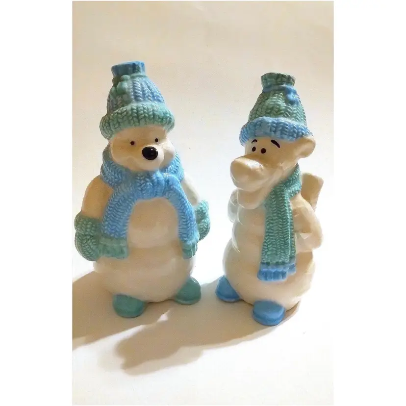 Disney Bangkok 4" Salt & Pepper Shakers Winnie The Pooh & Tigger Christmas
