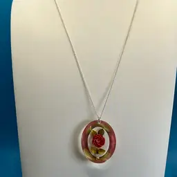 Rose In Lucite Necklace Silver Tone Chain 22” Long