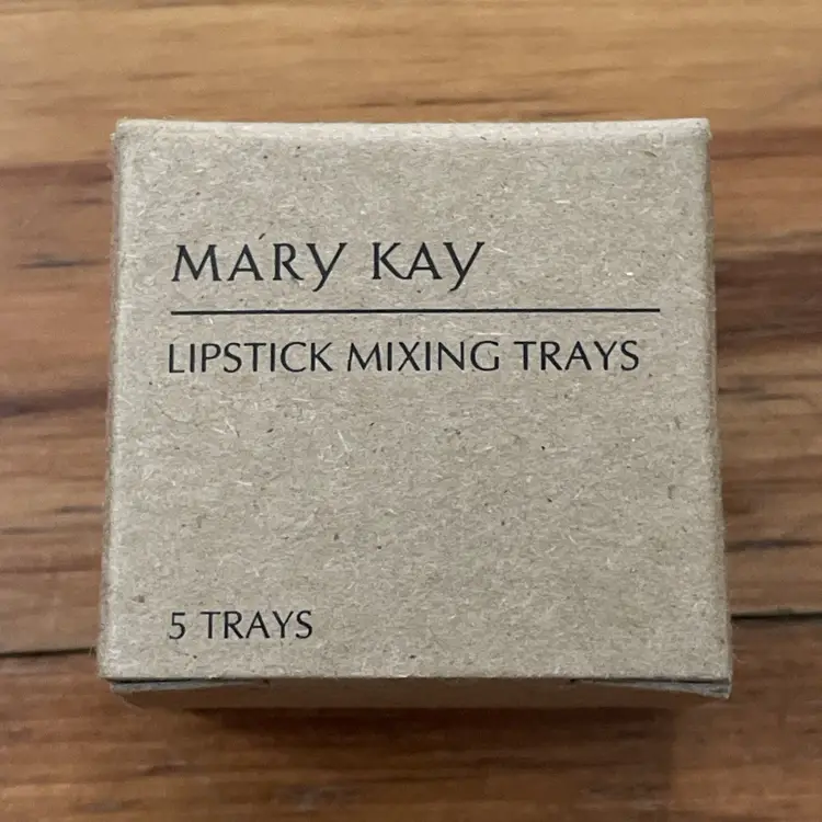 Mary Kay 5 Pink Lipstick Mixing Trays with Lids 2051 NOS Discontinued