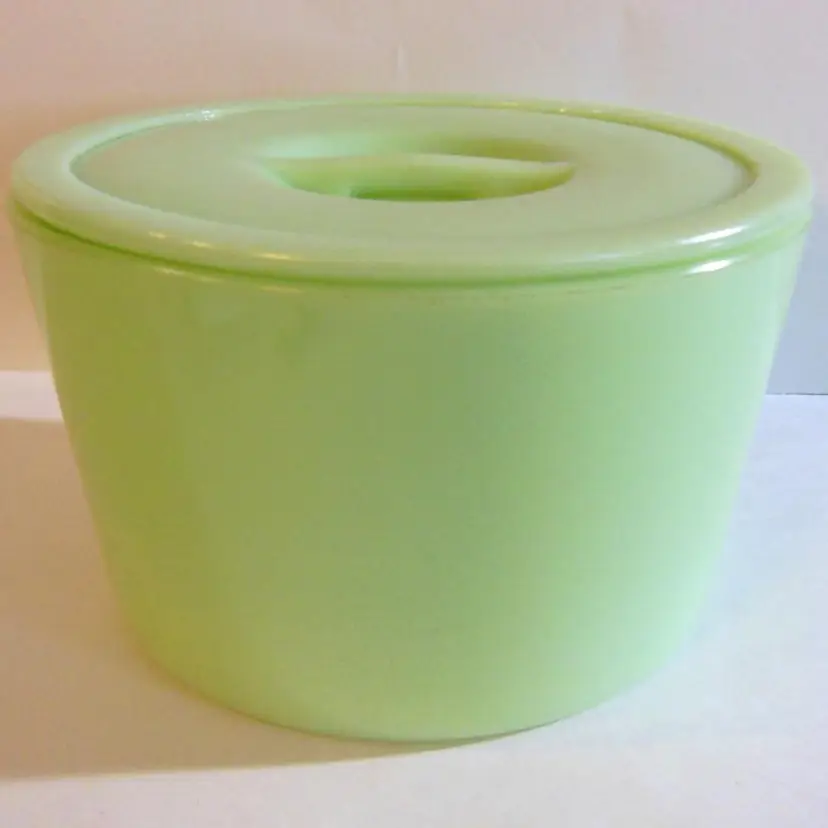 Vintage 1930s Jeannette JADEITE Round Crock/Leftover Container! Scarce!