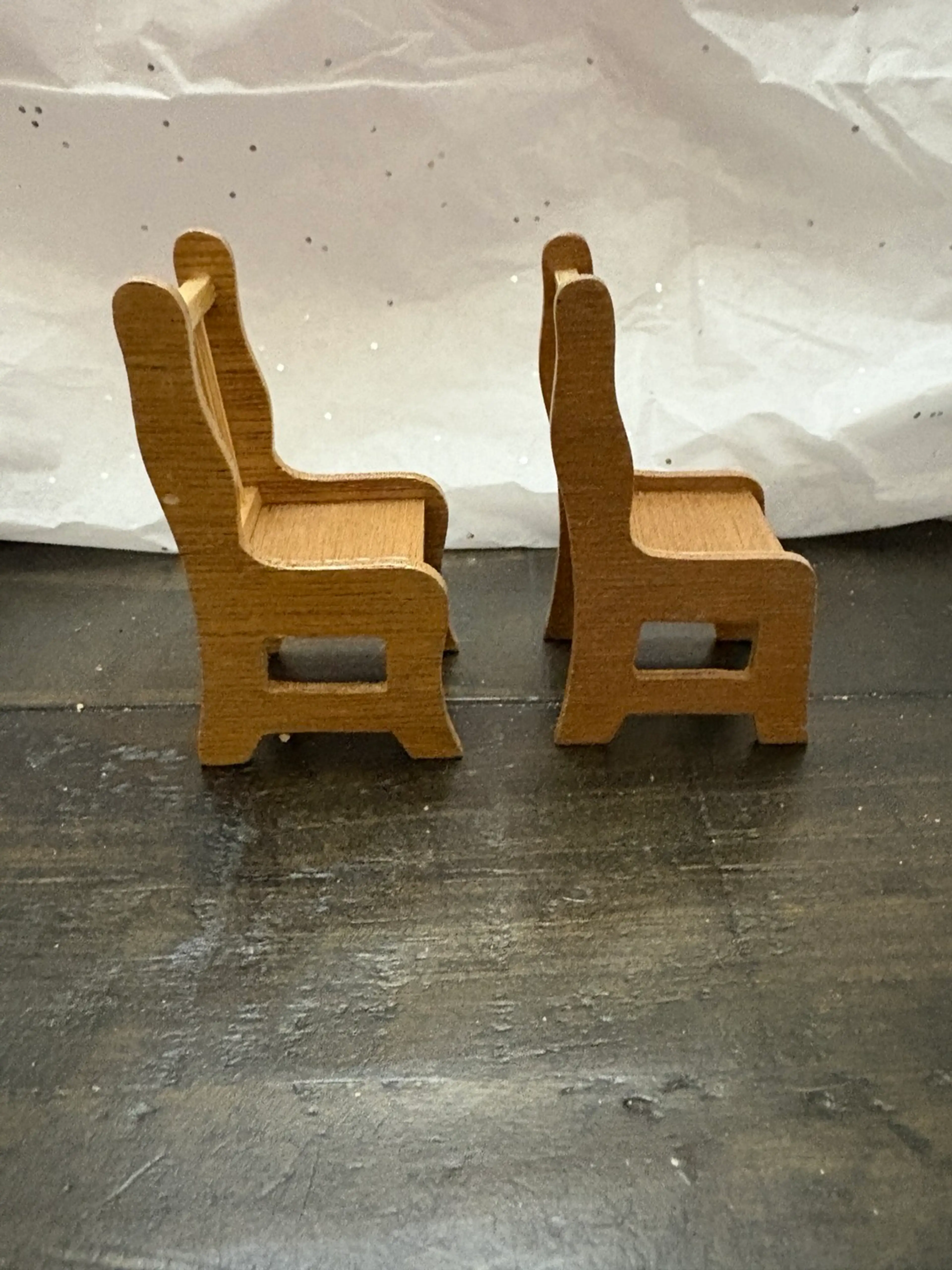Image 2 of 7