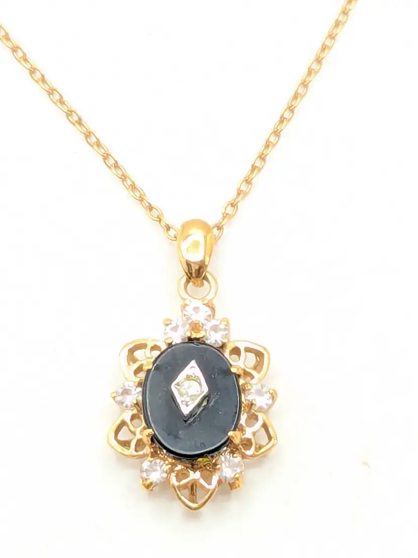 Vintage Gold Tone Black Cabochon with Rhinestone Pendant Necklace