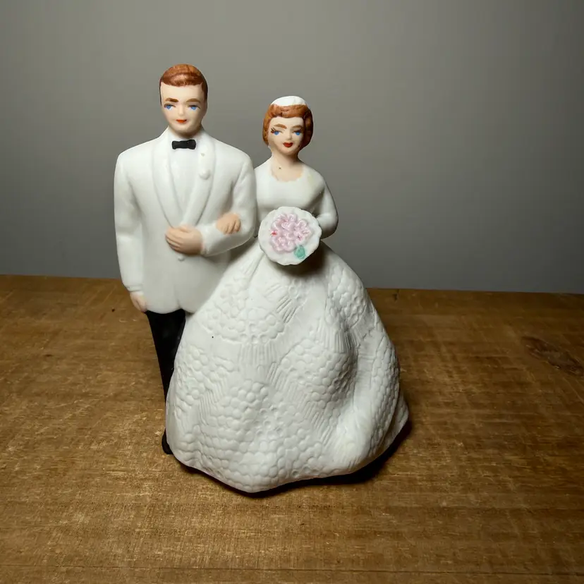 Porcelain Bride and Groom Wedding Cake Topper