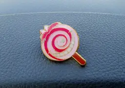 Alice in Wonderland Cat Disney pin w/ Mickey ears backer