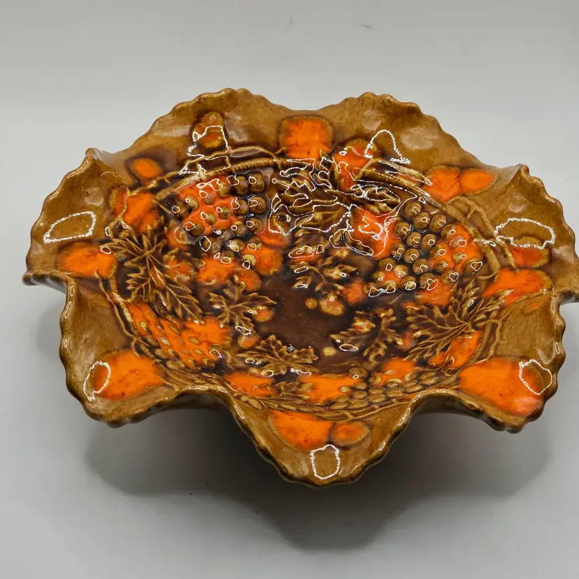 Groovy Bowl With Textured Leaf Design MCM Ruffled Edge Vintage retro Signed