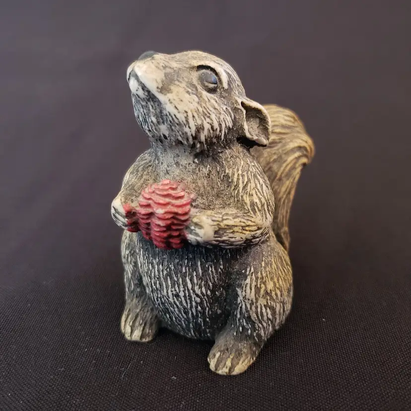Squirrel Figurine Stoneware Pottery Unbranded 2 3/8" tall Taiwan made READ DESC.