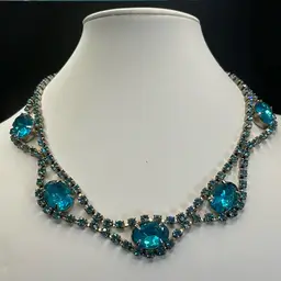 Vintage Turquoise Blue Rhinestone Necklace 16” Long