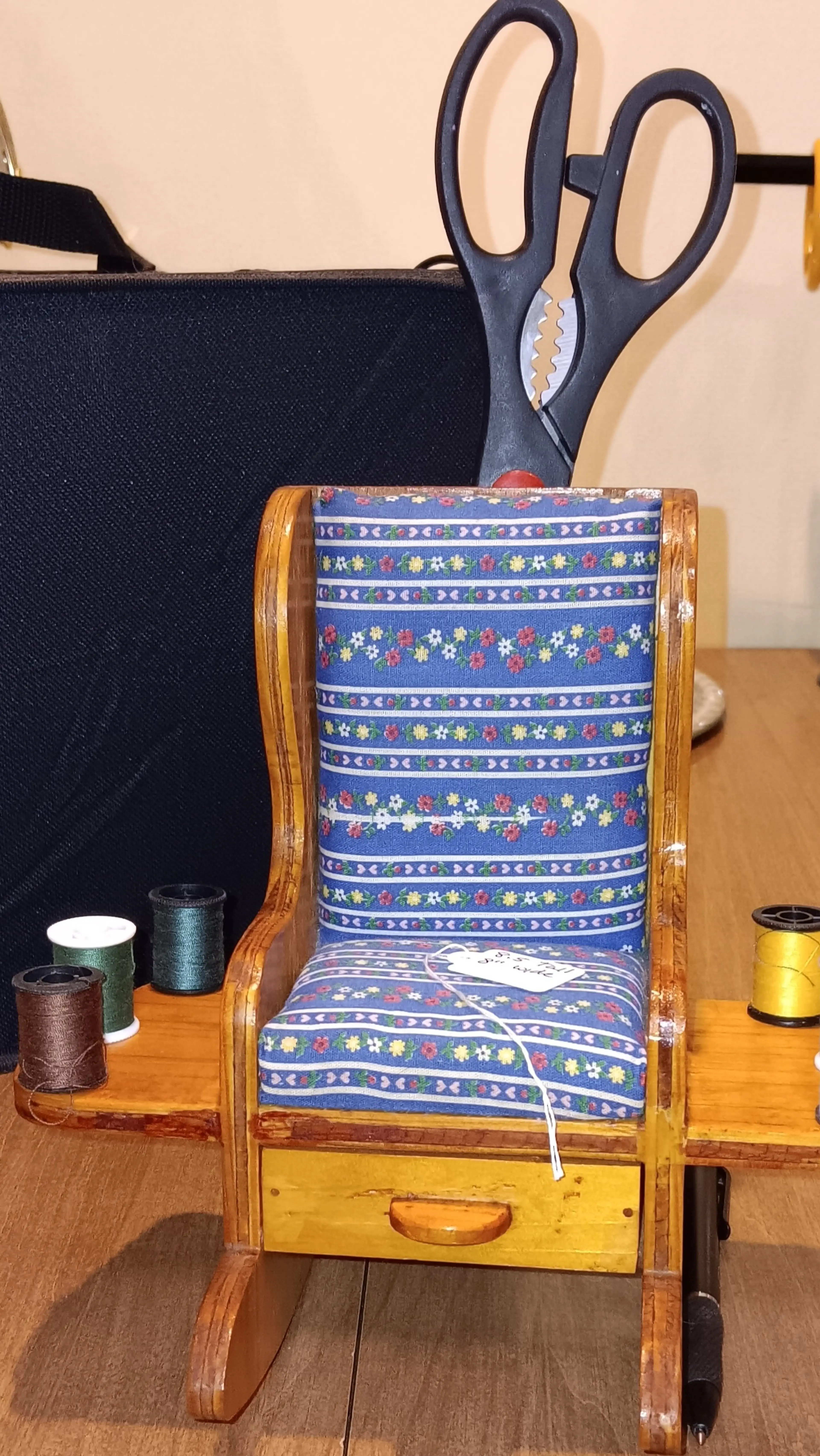 Image 4 of 4