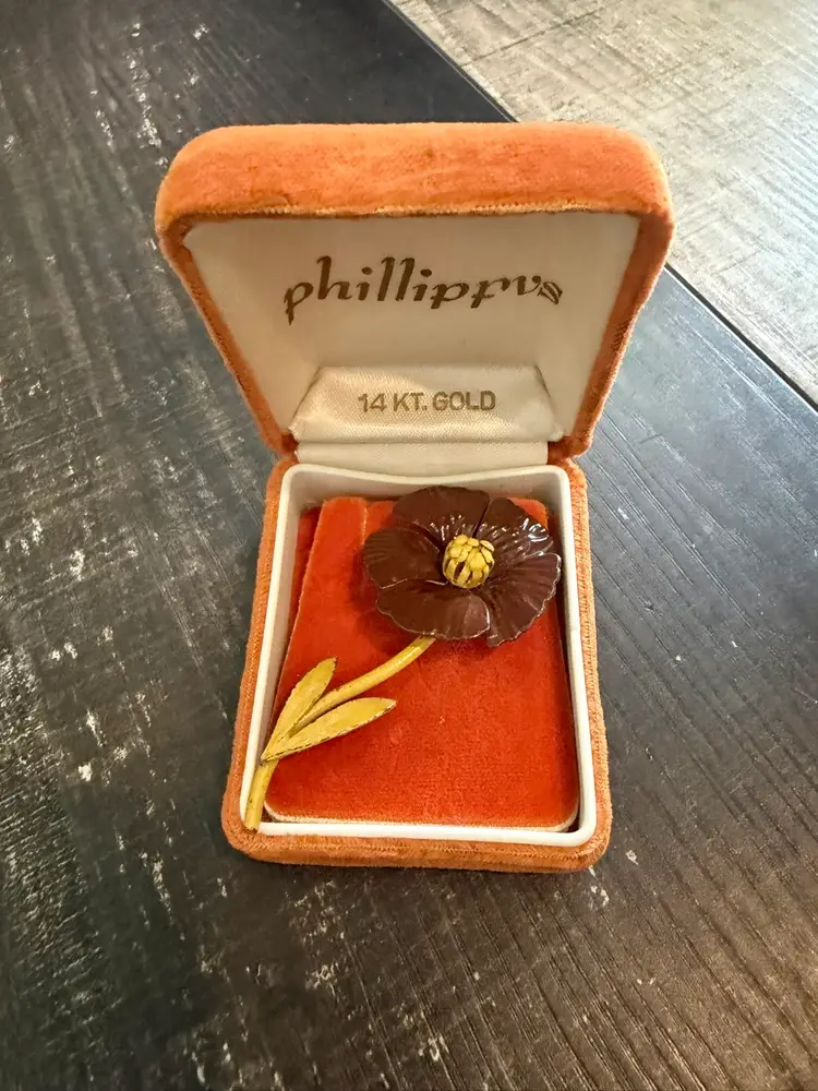 Vintage Retro Flower Brooch