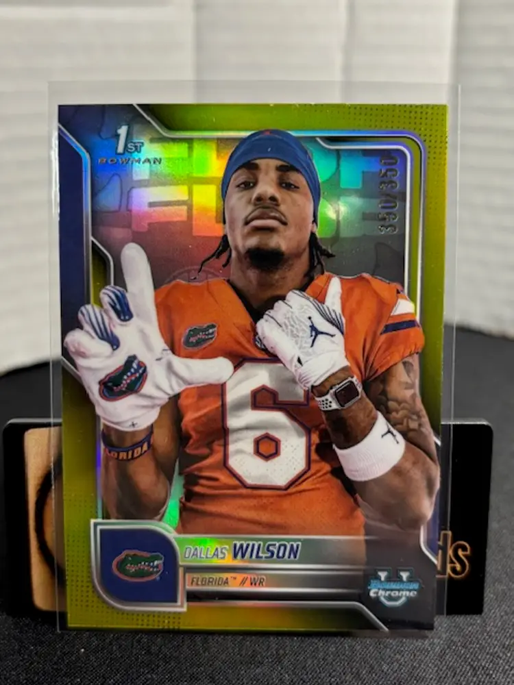 DALLAS WILSON 2025 Bowman Chrome U #181 Yellow 350/350 Florida Gators A1297