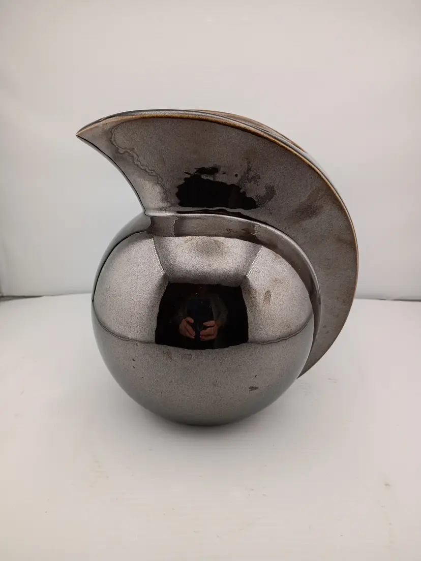 Signed studio pottery vessel