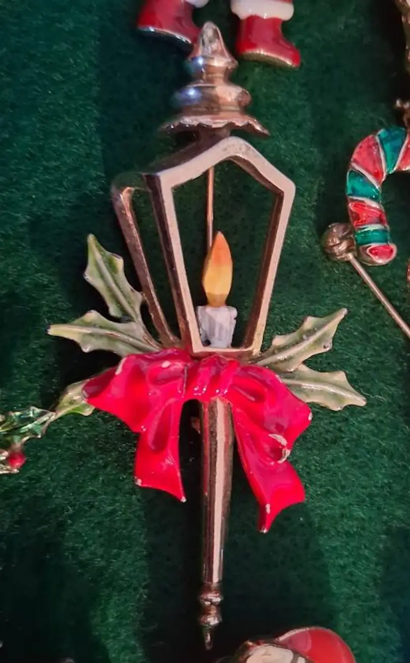 ART Arthur Pepper Gold Tone Enamel Christmas Candle Lamp Post Brooch, Signed