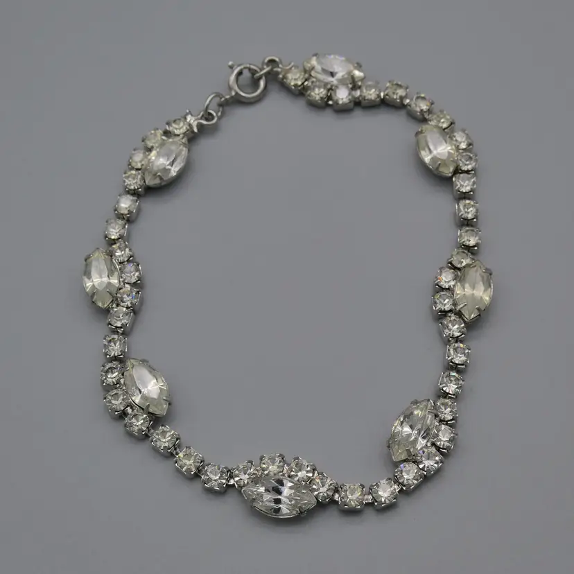 Vintage 80's Navette Rhinestone Wavy Link Bracelet Clear Round Marquise Silver Tone Tennis 7.5"