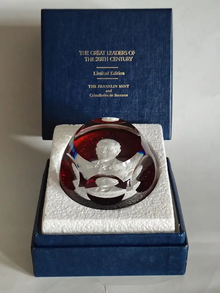 Vintage Baccarat for Franklin Mint Sulfide Cameo Paperweight, Woodrow Wilson, c1980