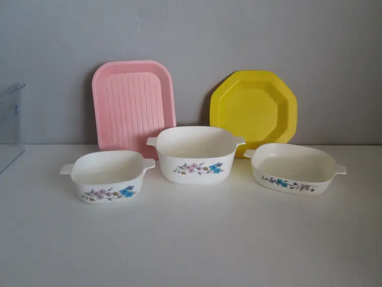 VTG 1960s Chilton Blue "Corning Ware" Childs Plastic Pretend Play Dish Set + Trays