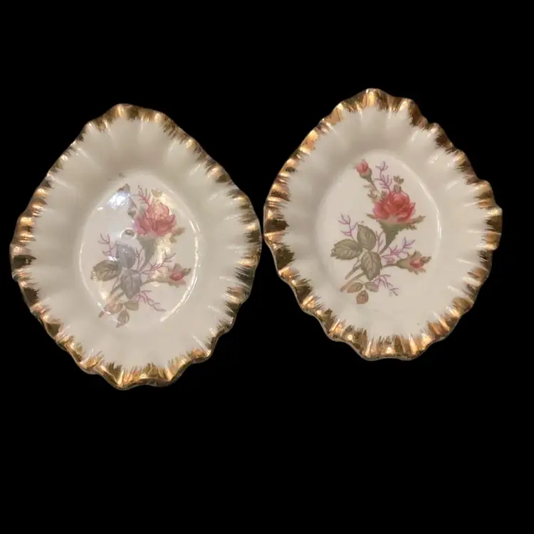 Vintage Set Of 2 Porcelain Small Rose Scalloped Dishes With Gold Scalloped Edge