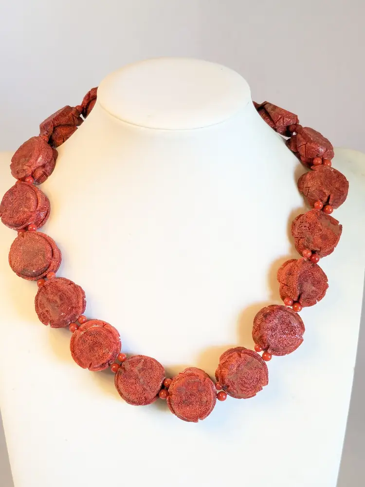 Vintage Natural Sponge Coral Red Rose Carved Necklace