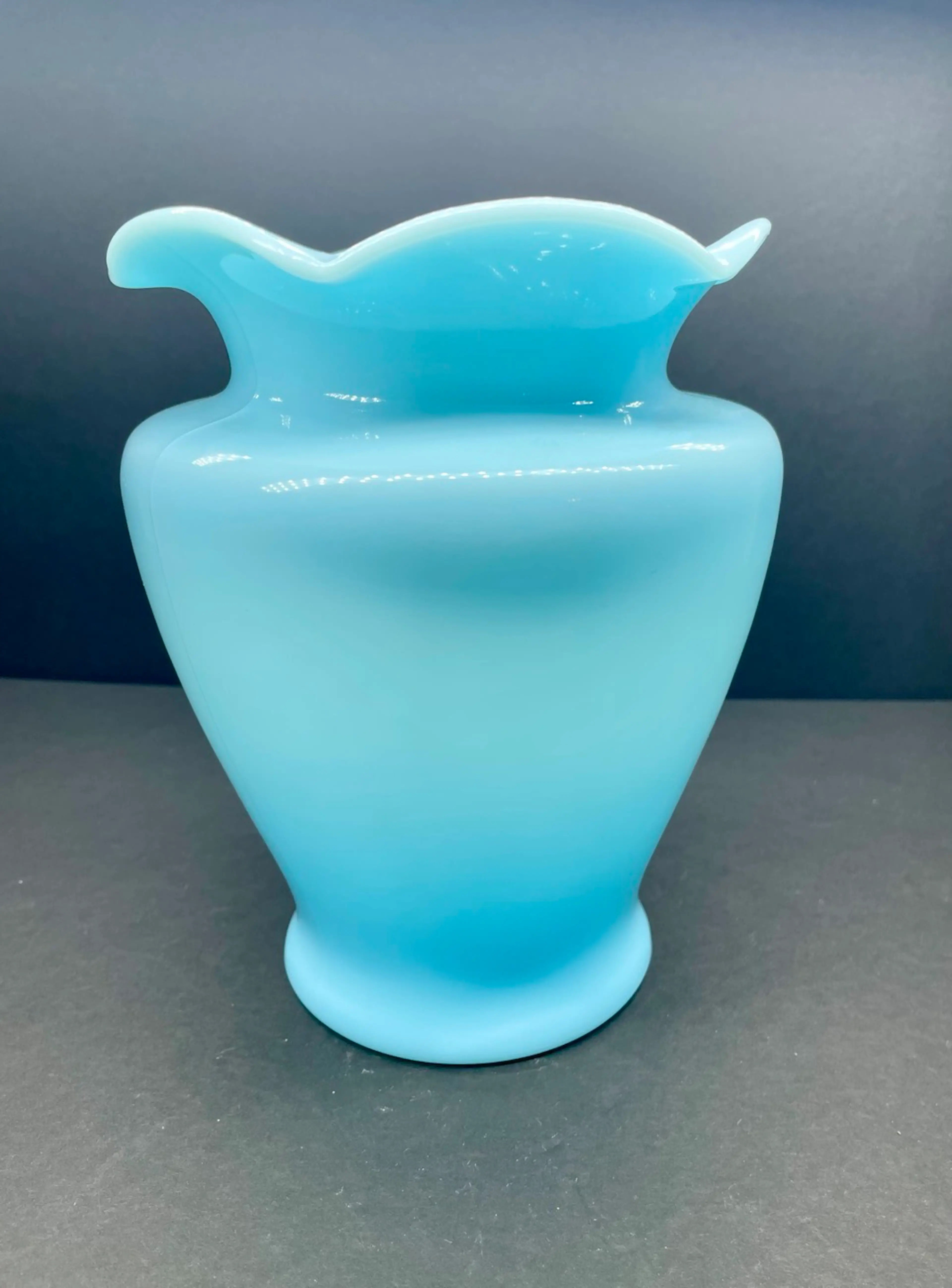 Amazing McKee Chalaine Sarah Vase 8”