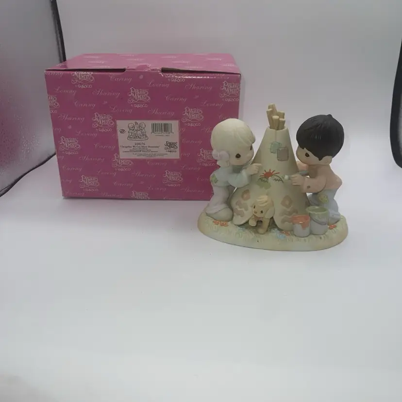Precious Moments Figurine "Twogether We Can Move Mountains" #104276 2002