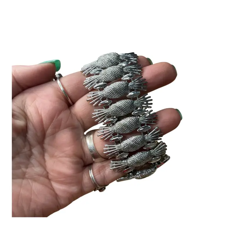 Vintage Sarah Coventry 6 3/4β Bracelet 1 1/2β Wide KK17