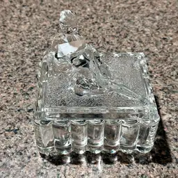 Vintage L.E. Smith Seated Naked Lady Pressed Glass Paneled Edge Rectangular Powder Jar (1930s)