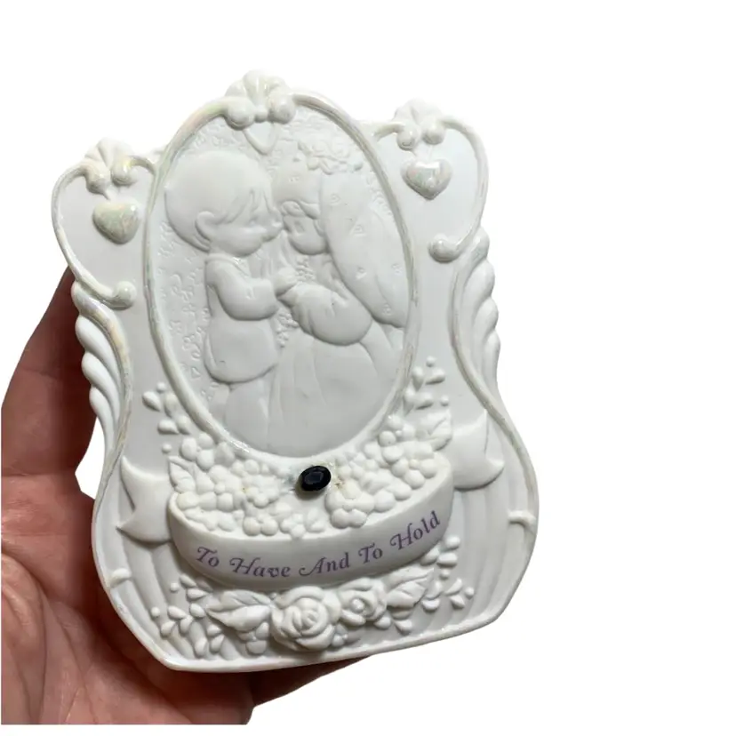 VTG Precious Moments Bisque Porcelain Wedding Bible Container Holder Dated 1994 With Bible New Testament & Psalms