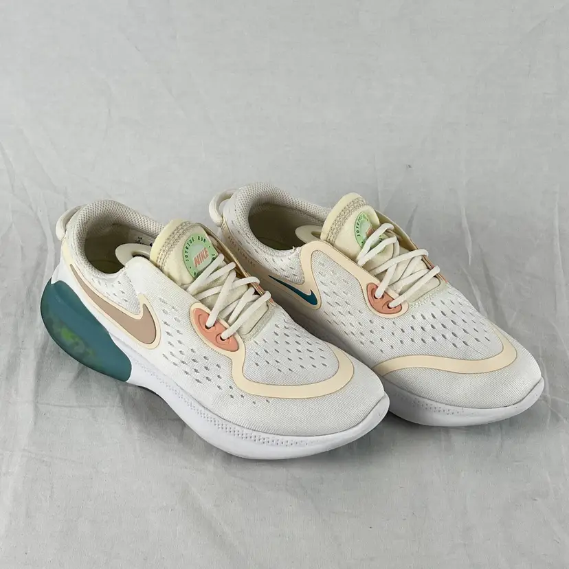 Nike Renew Running Shoes White Peach Teal