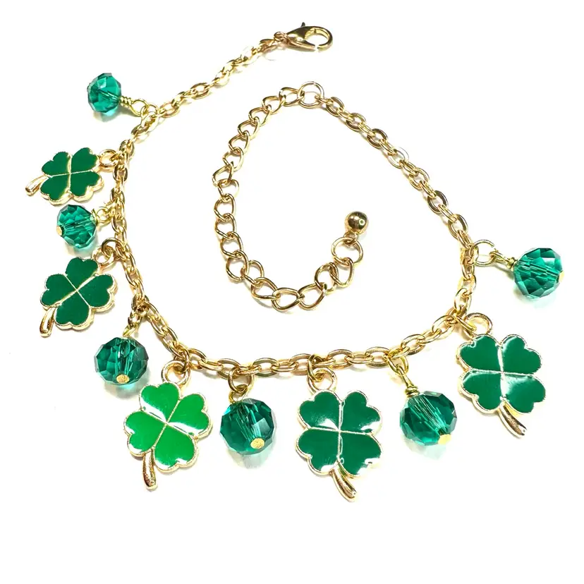 St Patrick’s Day Green Lucky Clover Charm Bracelet Gold Tone Faceted Crystal Beads Handmade Adjustable Length