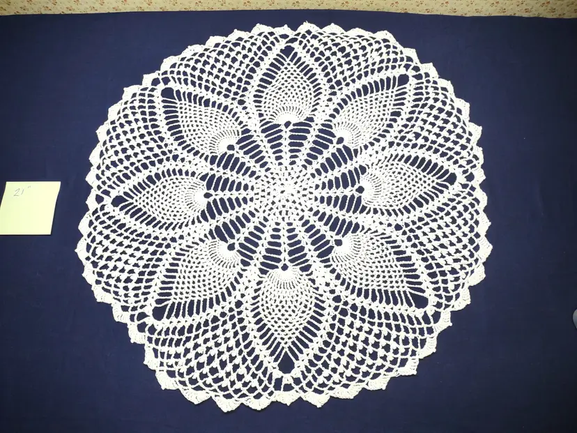 21" heavy cotton pineapple doilie - white - 26CG08 177