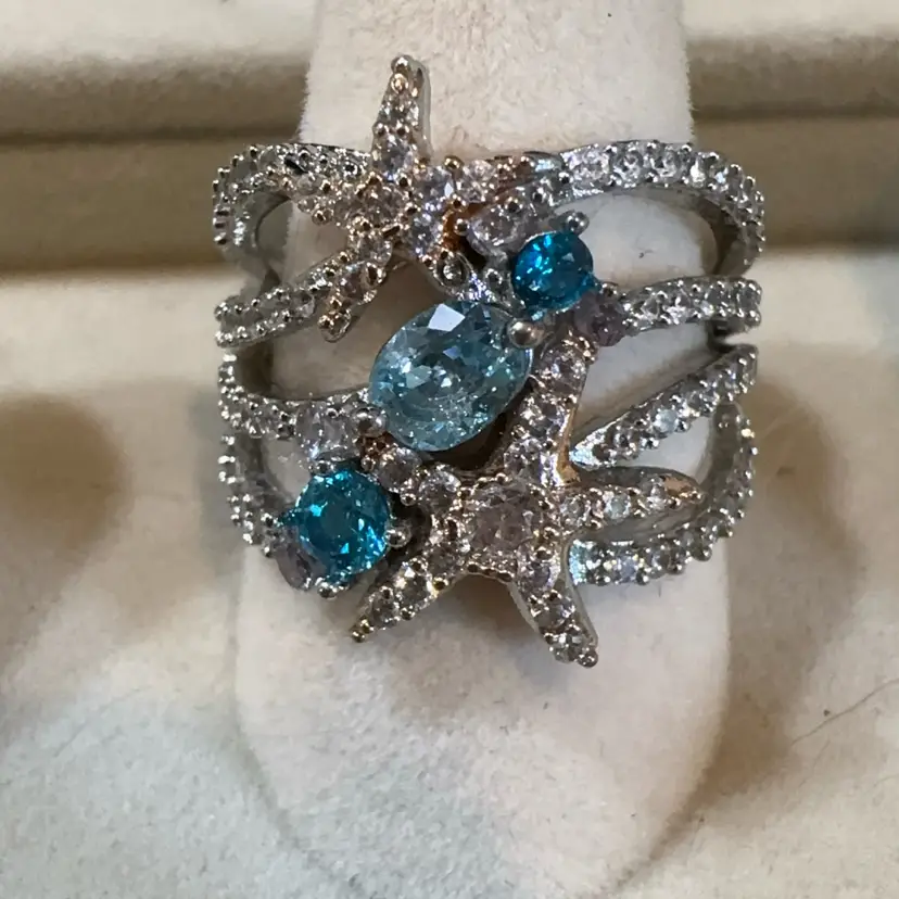 Starfish And Rhinestone Bomb Party Ring Sz 7.25
