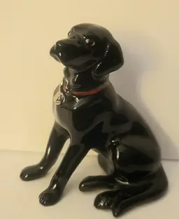 Vintage Hagen Renaker Black Labrador Retriever