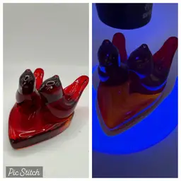 Cardinals Of Love Valentines Day Cadmium Glow Signed Leo Ward 1993 Paperweight