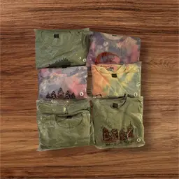 Clearance: Chic & Cheerful – Mid-Waist  Xmas Sweatshirts