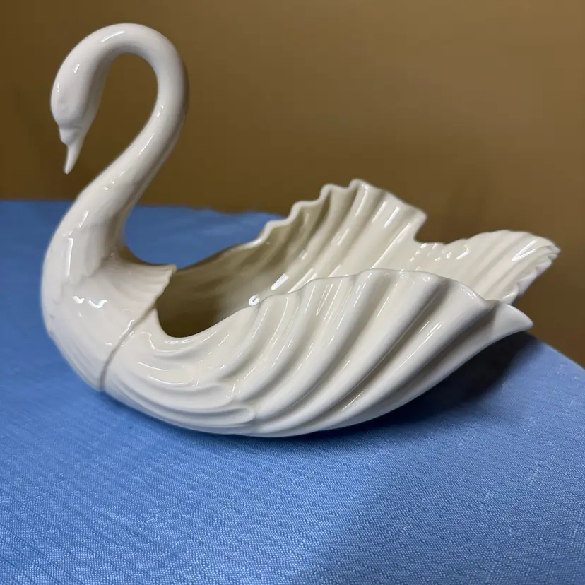 Lenox Swan Candy Dish Centerpiece Bowl Figurine Green Stamp Porcelain 9”