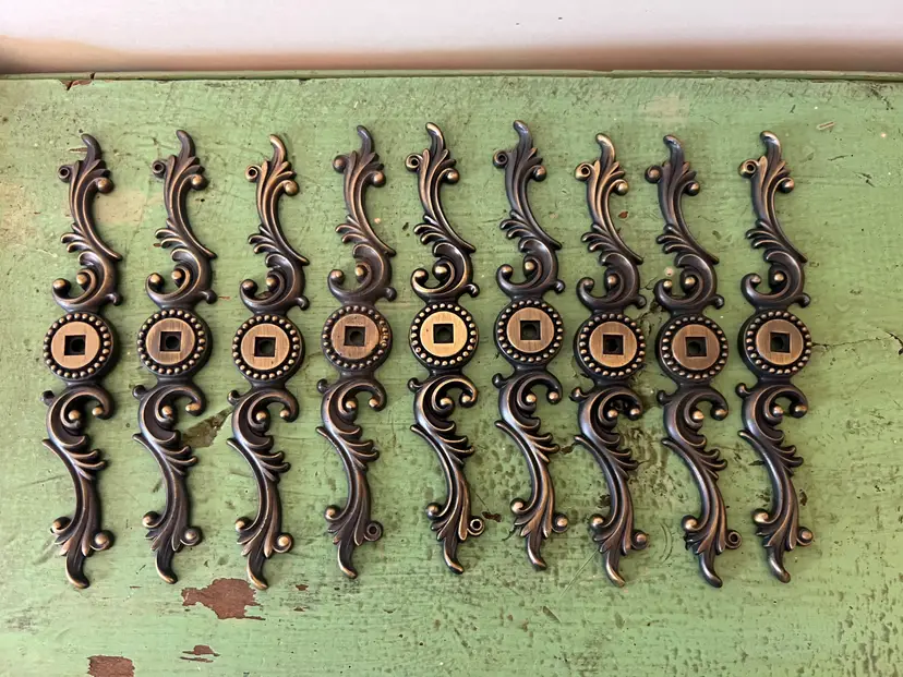 Set (9) Ornate Cabinet Pull BACKPLATE. 6" NOS Vtg Furniture Hardware Knob Parts French Provincial Renovation. c1967 Bronze Color