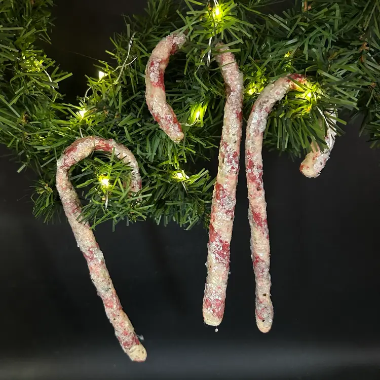 Spun Cotton Candy Canes (3)